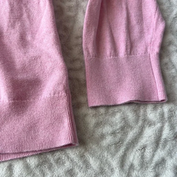 J. Crew Women’s Light Pink Collared V-Neck Pullover Sweater - Picture 3 of 9